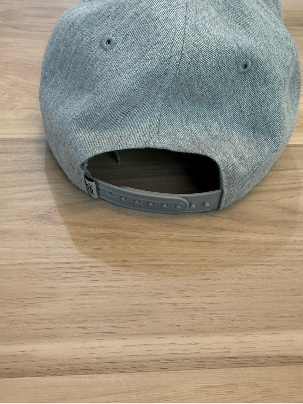 Vans Gray Snapback Hat Checkerboard Logo Flat Brim Cap Mens Like New - Picture 4 of 4